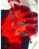  ISSEY MIYAKE me 系列 CYCLE 圖騰百褶斜背包（紅）