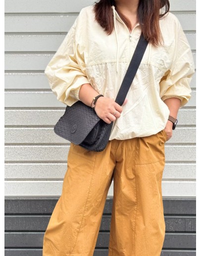  Kipling LOREEN M 經典翻蓋斜背包 KPKI7677K591