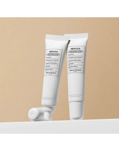 Maison Margiela REPLICA 慵懶週末香氛護唇膏 15ml Maison Margiela REPLICA 慵懶週末香氛護唇膏 15ml