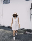 正韓 專櫃OUNCE 素雅細摺傘擺洋裝