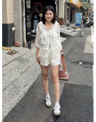 正韓 CLOTH 光澤感抽繩連帽外套套裝
